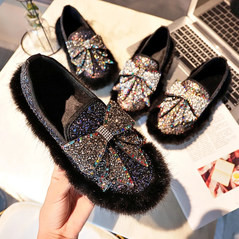 

2018 Short Plush Inside Leather Women Shoes Winter Women Causal Shoes Bow Comfortable Sneakers Women Sequin Flat Shoes Female