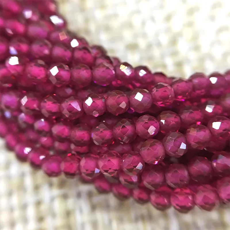 Маленькие сапфировые бусины, натуральный камень, граненый черный спинной Рубин 2, 3 мм, сечение, свободные бусины для изготовления ювелирных изделий, ожерелье, DIY браслет - Цвет: Красный