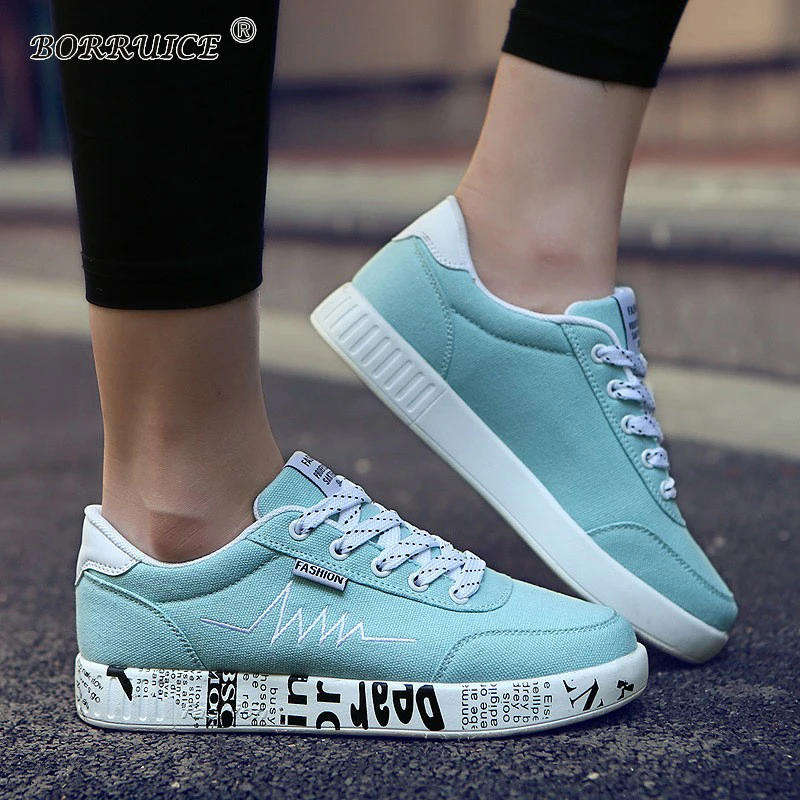 

BORRUICE Fashion Women Vulcanized Shoes Sneakers Ladies Lace-up Casual Shoes Breathable Walking Canvas Shoes Graffiti Flat