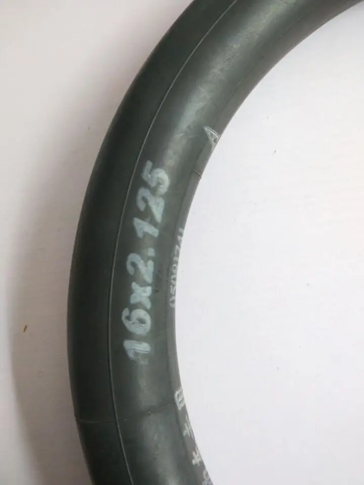 

free shipping Motorcycle accessories Bicycle Electric vehicle 16x2.125 Inner Tube size 16x2.125 with a Bent Angle Valve Stem