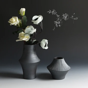 

Classic Black Ceramic Vase Modern Chinese Vase Simple Retro Vase Container Creative Home Decoration Ornament