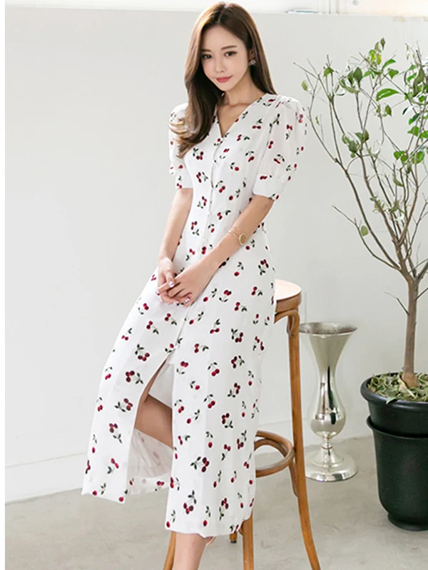 

only has size L--Summer new retro cherry printed chiffon v-neck dress is high quality products