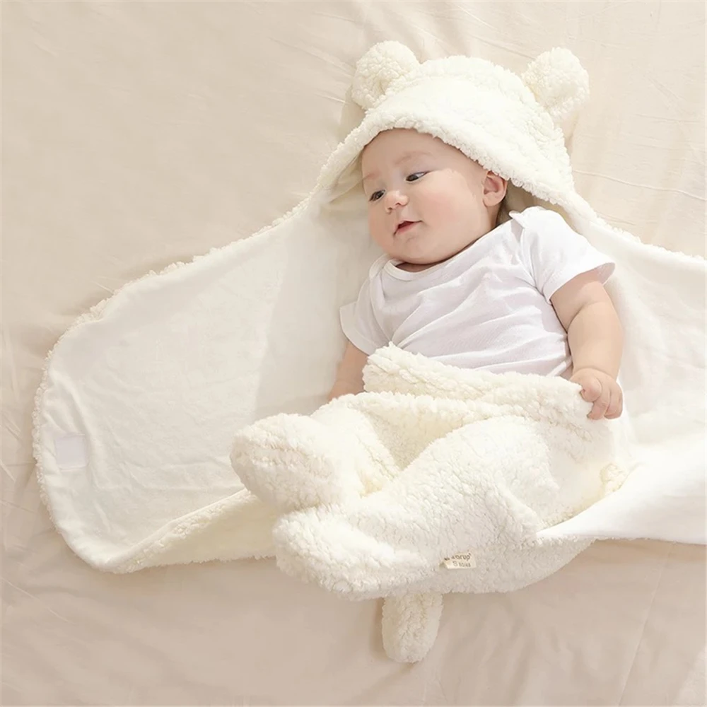 Yeedison Autumn Winter Envelope For Newborns Solid Warm Baby Sleeping Bag Coral Fleece Infant Swaddle Blanket Hooded Footmuff (2)