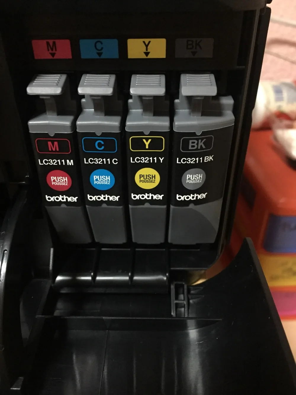 LC3211