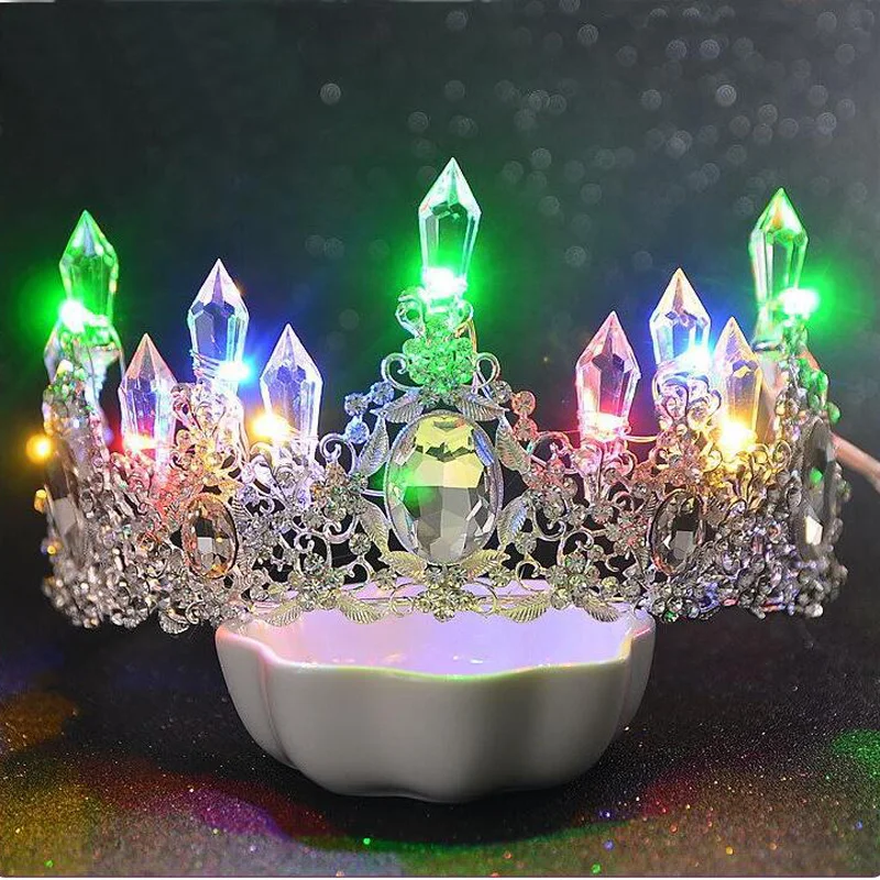 

Romantic Women Blue Light Tiara King Crown Rhinestone Crystal Luminous Tiaras Wedding Party Bridal Hair Accessories Head Tiaras