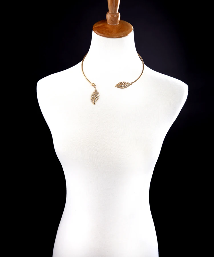 Women Necklace Torques Inlay Rhinestone Leaves Jewelry KISS ME