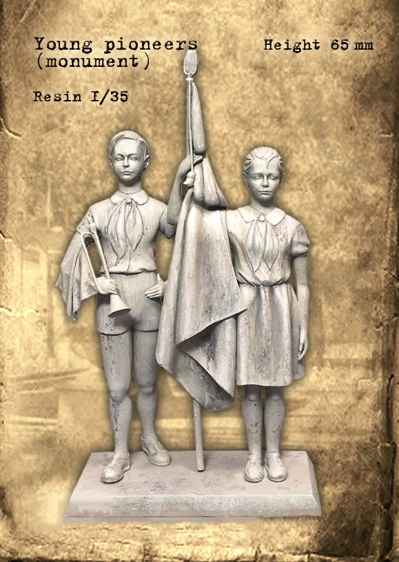 

1/35 Scale 65mm Unpainted Resin Figure WW2 Soviet Young pioneers ()