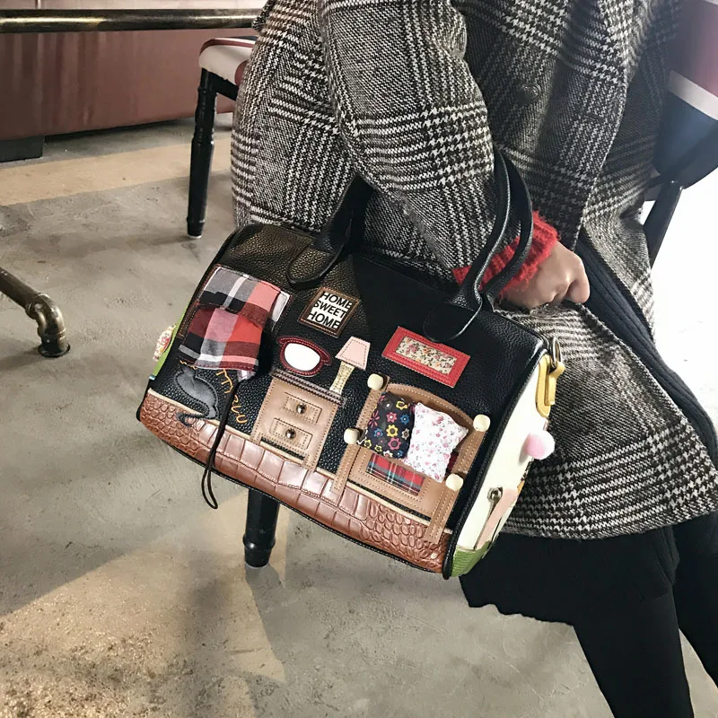 

2019 women's handbag handmade embroidery bag handbag messenger bag large capacity three-dimensional decoration for BOSS women's