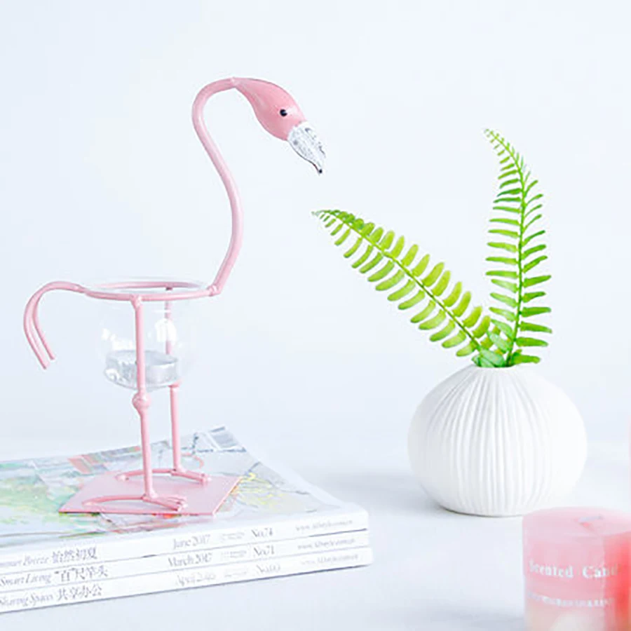 

Nordic Creative Metal Lanterns Wrought Iron Pink Flamingo Owl Teatick Menorahhouder Weeding Decoration For Weddings Home 5Z123