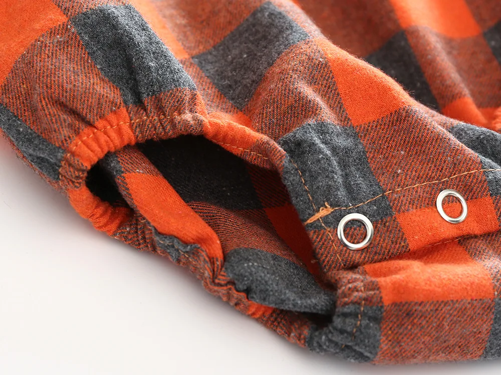 6772669006_457880003