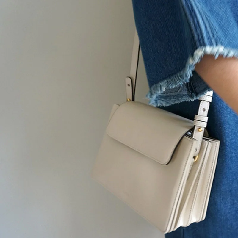 Annmouler أزياء المرأة Crossbody حقيبة حقيبة كتف جلدية pu متعددة طبقة رفرف حقائب خمر حقيبة ساعي للفتيات Annmouler أزياء المرأة Crossbody حقيبة حقيبة كتف جلدية pu متعددة طبقة رفرف حقائب خمر حقيبة ساعي للفتيات