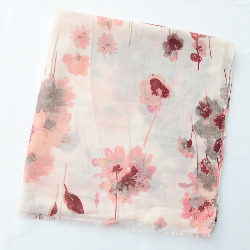 

2019 Women Floral Pattern Cotton Frayed Scarf 10pcs/lot