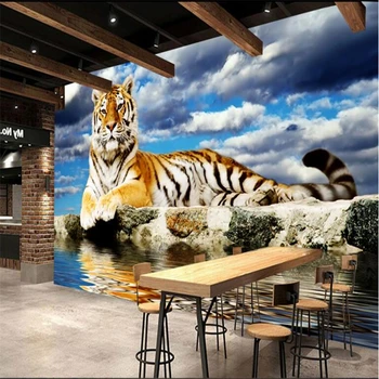 

beibehang Custom non-woven wallpaper beautiful photographic tiger Shengwei tiger down the mountain living room decoration