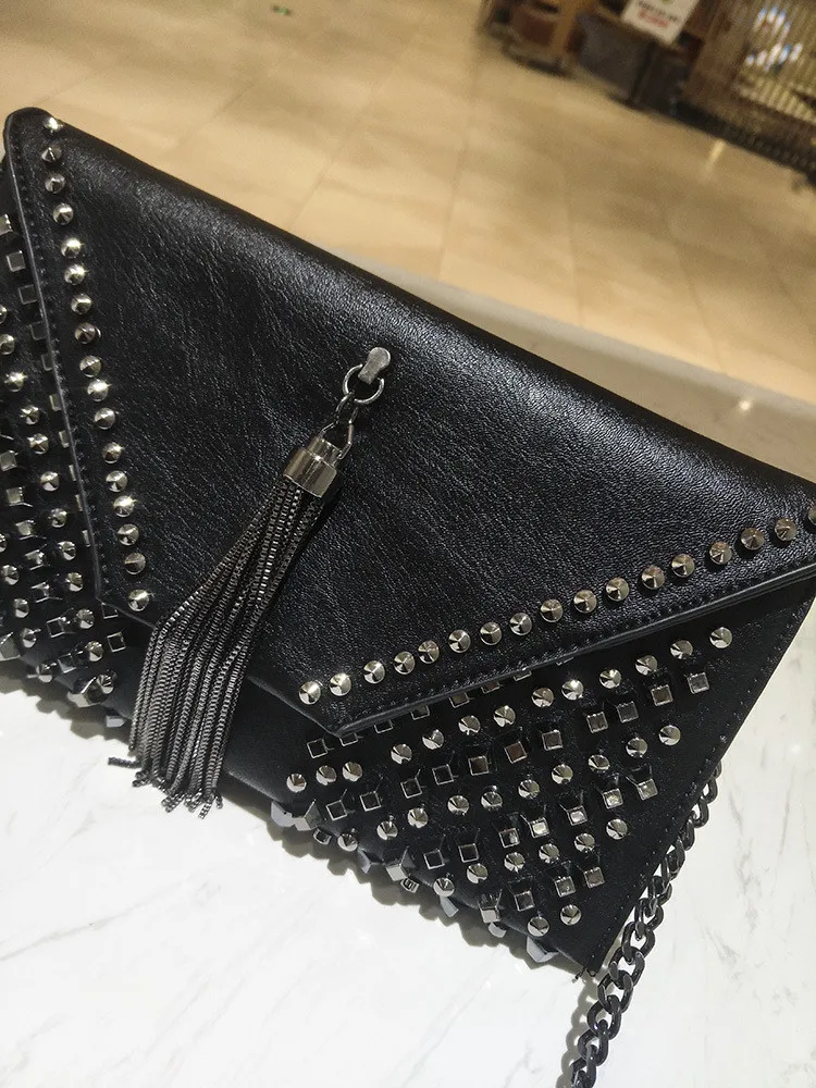 NIGEDU Punk rivet Women envelope clutch bag chain tassel women messenger bag female Crossbody bag  (4)