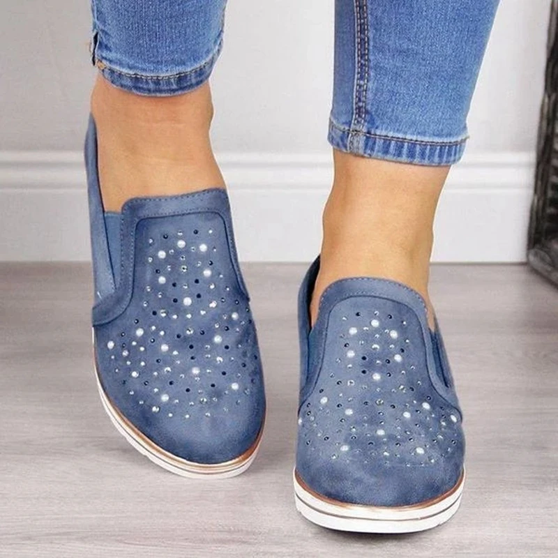 New Sneakers Women Slip-on Bling Crystal Female Shoes Solid Color Casual Loafers Women Platform Comfortable Flats Ladies Shoes