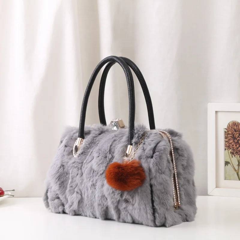 

Winter High Quality Rabbit Fur Handbags Designer bags famous brand women bags 2018 women's messenger shoulder bag With Diamonds