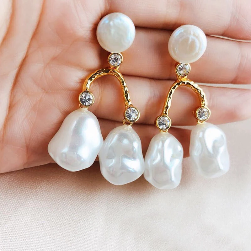 

Vintage Luxury Gold Color Freshwater Pearls Dangle Earrings Women Wedding Party Gifts Baroque Chandelier Long Statement Earrings