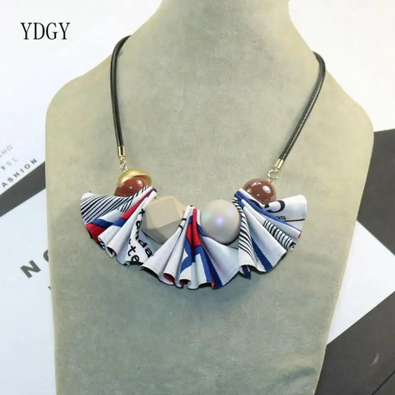 Весеннее и летнее корейское модное тканевое Веерообразное красивое желтое ожерелье в виде ключицы Женская художественная модель Clo