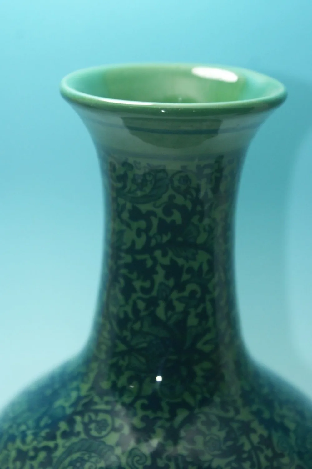 china handmade jingdezhen porcelain painting dragon blue vase worth collecting