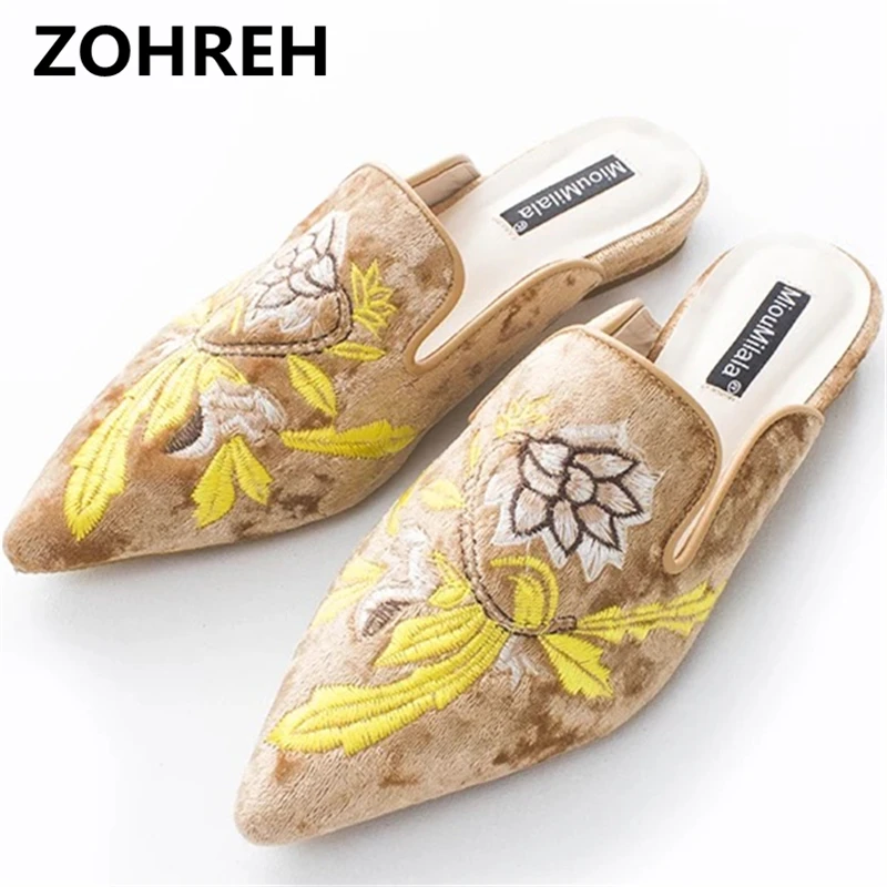 

ZOHREH Pointed Toe Low Heel Slippers Fashion Spider Design Cover Toe Mules Outdoor Flip Flops Casual Lazy Shoes Femmes