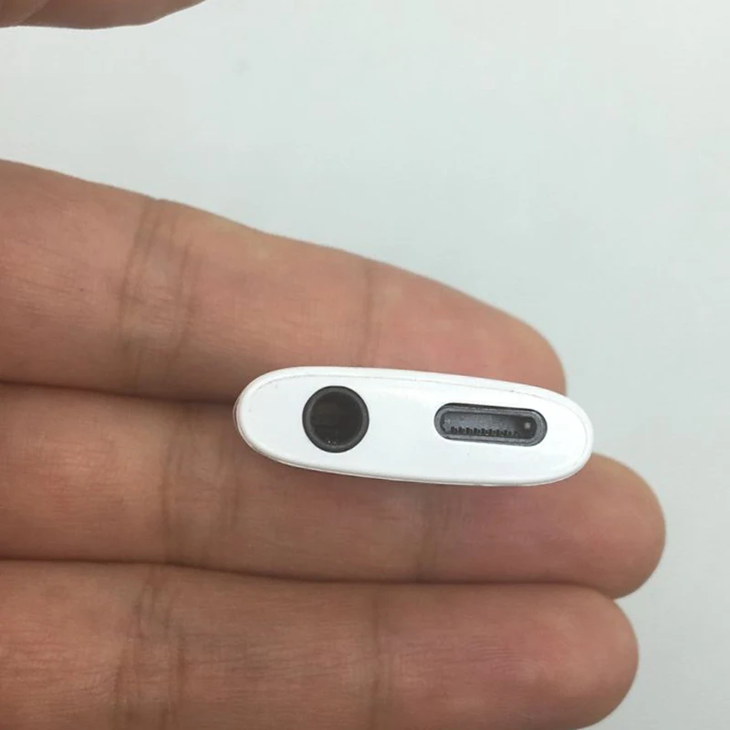 3.5MM AUX Audio Charge Adapter for iPhone 7 8 Plus X XR XS MAX 3.5mm Earphone Headphone Adapter Newest Audio Conventer
