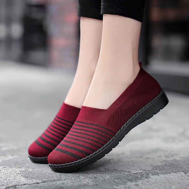 

Cheaper Breathable Women Sneakers Outdoor Jogging shoes Non-Slip Outdoor Walking Shoes New Elder Comfortable Light Flats Shoes