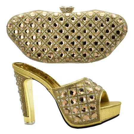 Итальянский комплект из женских туфель и сумочки, украшенный стразами; комплект из вечерних туфель и сумочки; роскошная женская обувь на высоком каблуке - Color: Gold