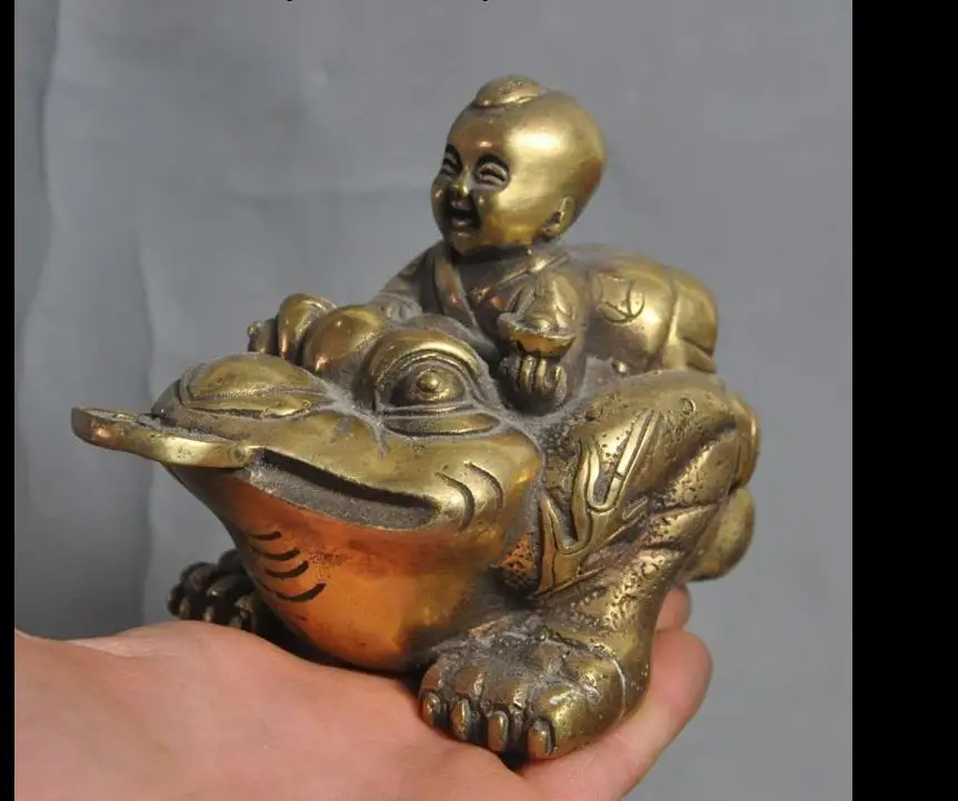 

671115870*++Chinese Fengshui Brass Wealth Lucky Money Coin Boy Golden Toad Spittor Statue