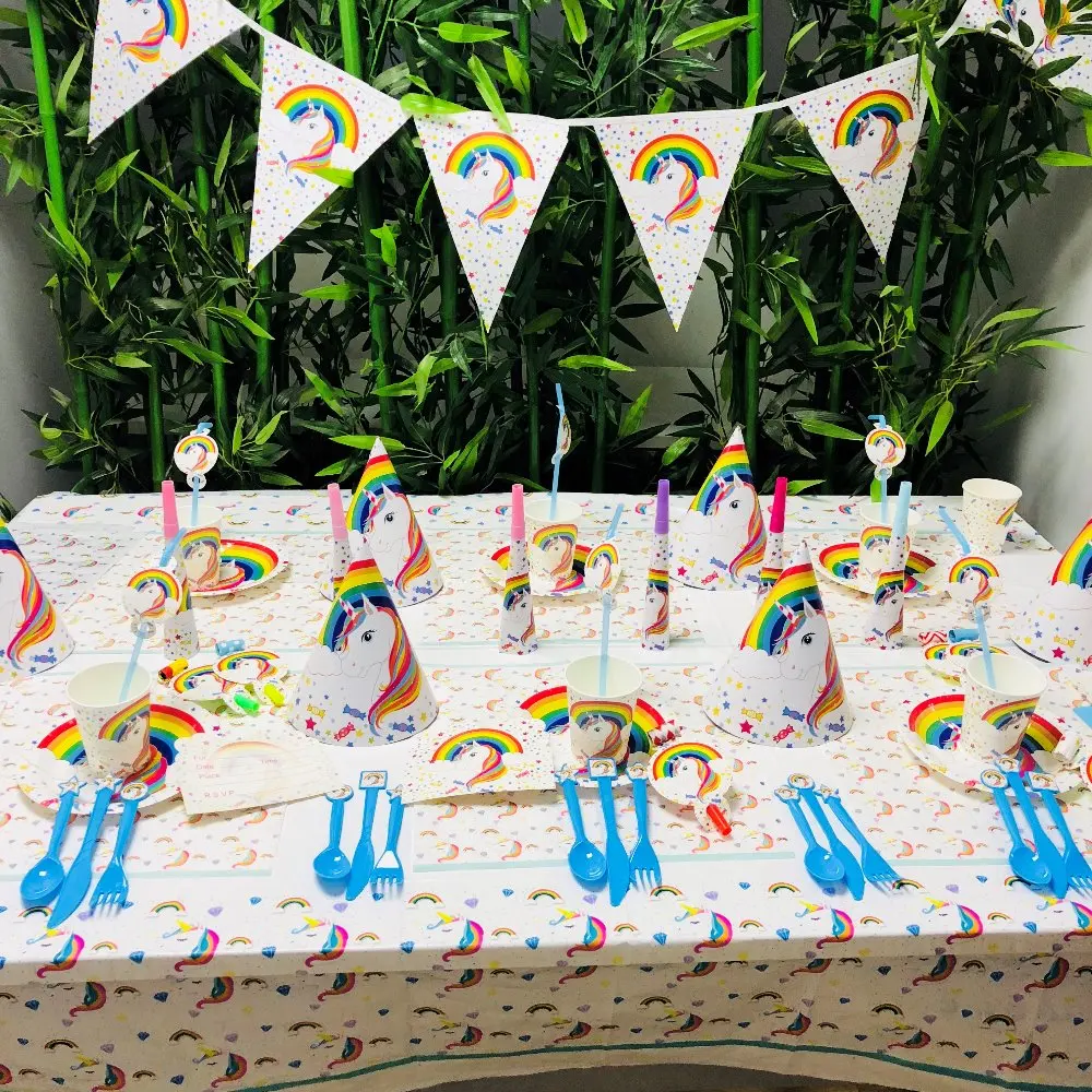 

Colour Unicorn set Kids Theme Birthday Party Decoration Straws Plates Cup Tablecloth Flag Knife Fork Spoon hat Party baby Favors