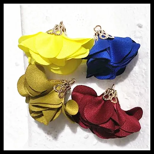 

200pcs new tassel flower pendants handmade diy jewelry accessories for bracelets making with golden metal parts 22mm length