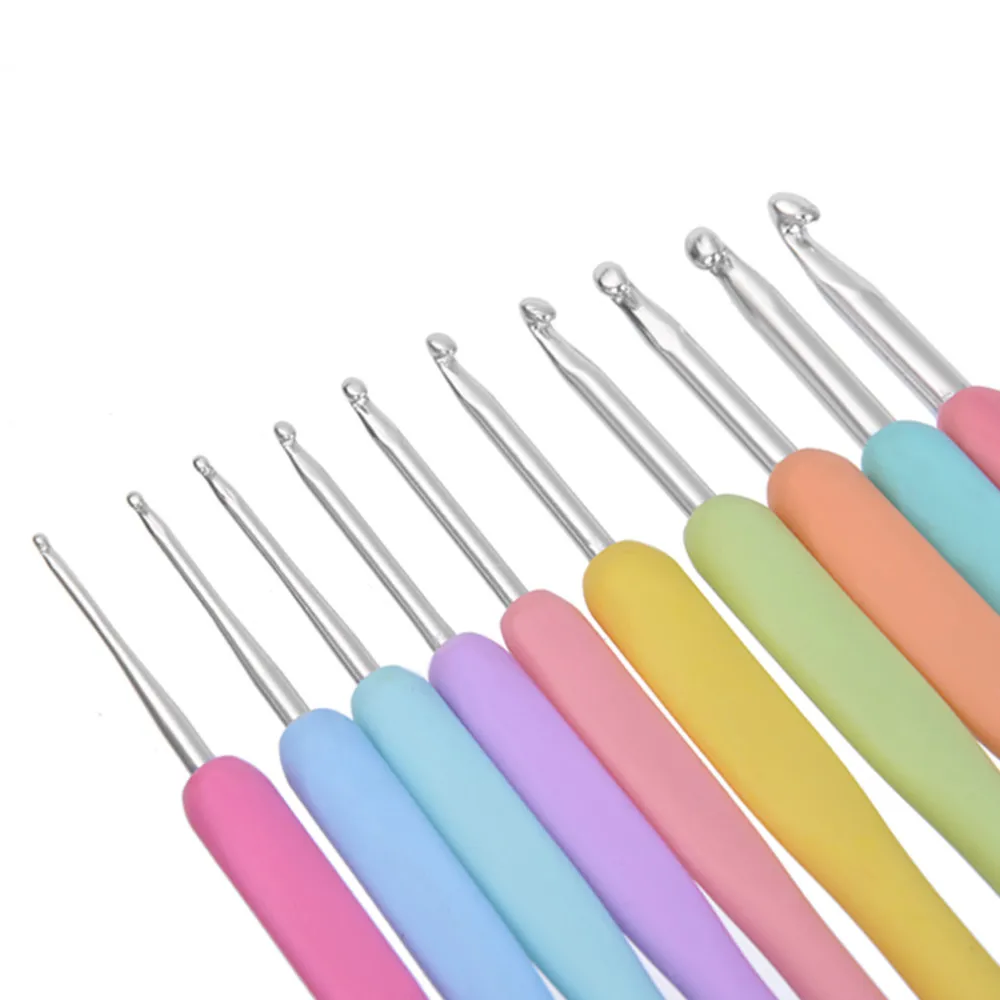 10 шт. размеры 2,0 мм-6,0 мм красочные TPR мягкие Алюминиевые крючки для вязания крючком набор иголок для домашнего вязания