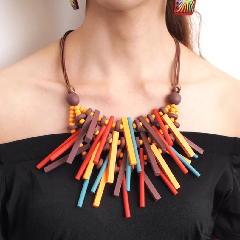 

MANILAI Trendy Wood Statement Necklaces For Women Multi Layers Big Wooden Pendant Choker Necklaces Boho Jewelry Necklace Beach