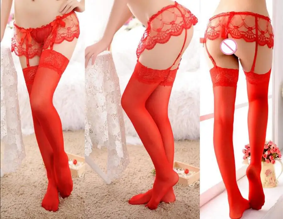 красные колготки. парень в красных чулках. парень в красных чулках. красное белье с белыми чулками. парень в красных чулках.