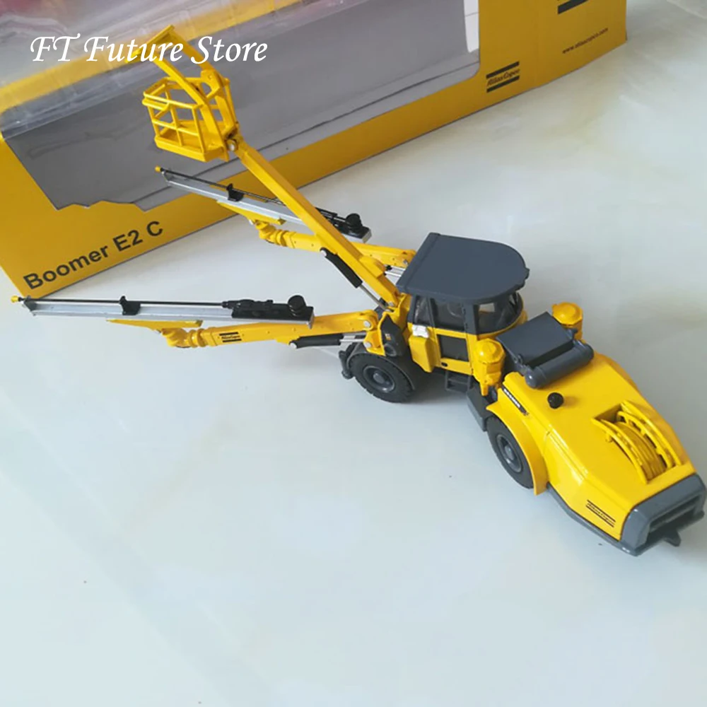 

For Collection 1/50 Scale Rock Drilling RigEngineering Vehicle Heavy Tractor Trailer Models Alloy Diecast Model Toys Boys Gifts
