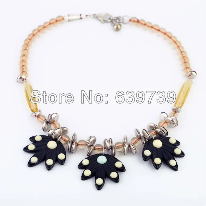 Canada Classic Black Cartoon Resin Twilight Necklaces | Украшения и аксессуары