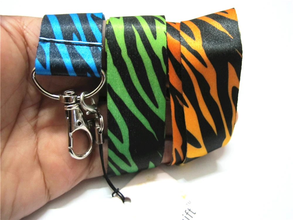 Hensongift One PC розовый/черный/белый Zebra Key Lanyard Cheetah нагрудные опознавательные Значки для идентификации владельцев животных полосой телефон шеи ремни