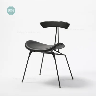 Луи мода обеденный стул промышленный ветер скандинавский светильник роскошный дизайнерский Повседневный стул из твердой древесины Лофт ретро стул из искусственной кожи - Цвет: Pu black color