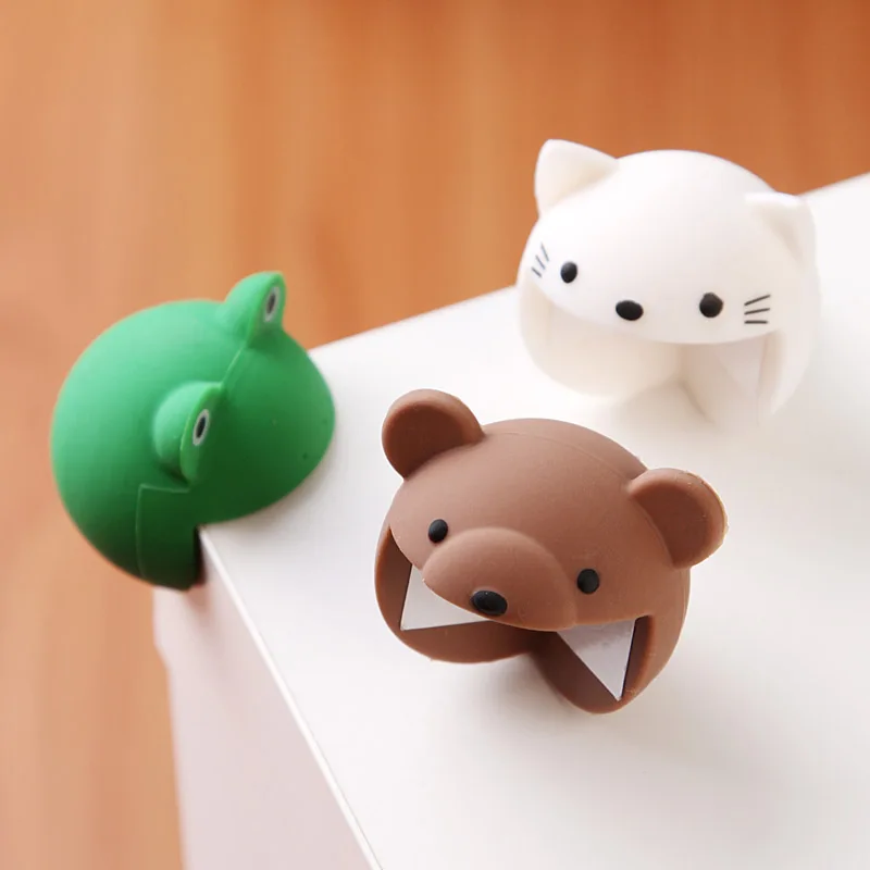 Tiga dimensi bentuk haiwan silikon pelindung pelindung Meja hiasan yang indah hiasan meja 4pcs Kusyen Frog / Kucing / Bear