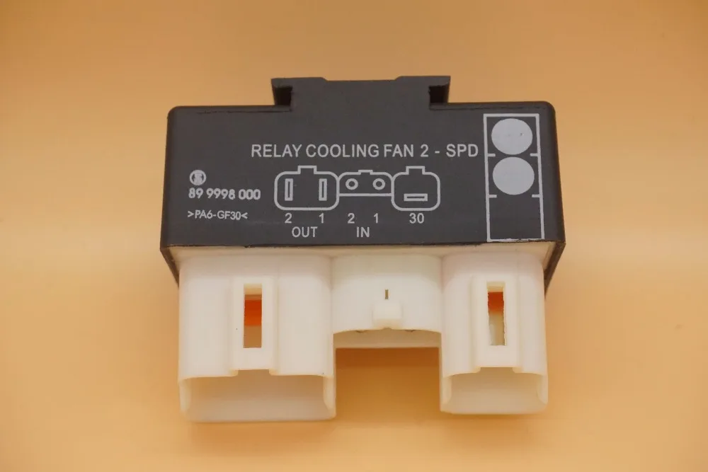 Реле jeep cherokee xj. Rp1j0919506k. Реле переключения света фар вольво 740. Блок управления вентилятором смарт 453. Реле управления вентилятором.