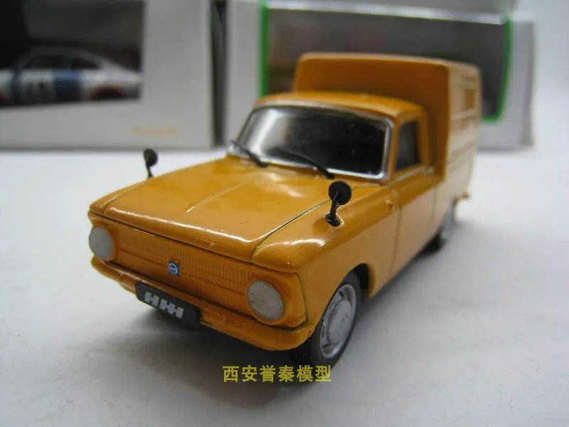 

DE A 1:43 Russia IZH-2715 alloy model Car Diecast Metal Toys Birthday Gift For Kids Boy