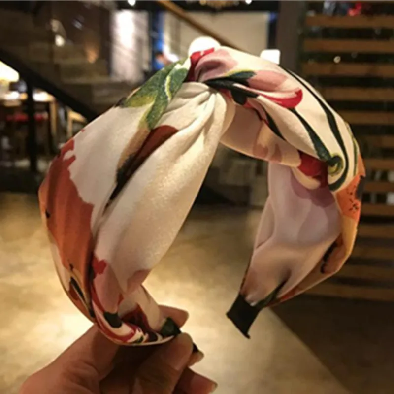 Богемная повязка на голову с крестиком