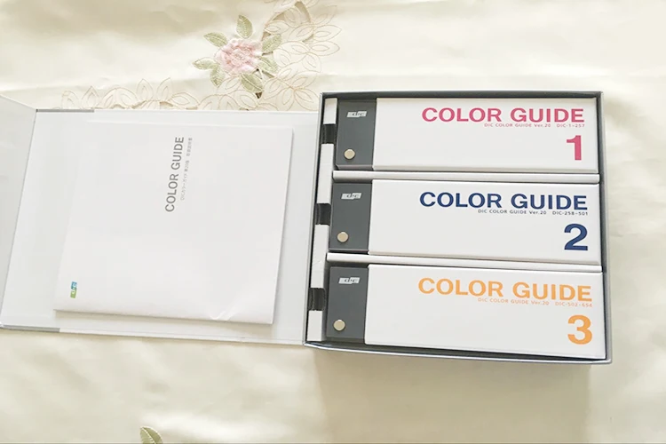 DIC COLOR GUIDE Ver.20 　1・2・3セット DIC COLOR GUIDE Ver.20 1・2・3 ・4・5・6