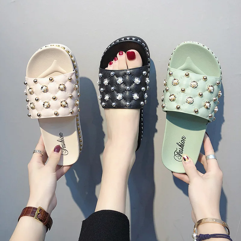 

Women Slippers with Rivet 2019 Summer New Solid Color Thick Sole Anti-slip Outdoor Slippers with Pearls Lady black Slipper 36-41