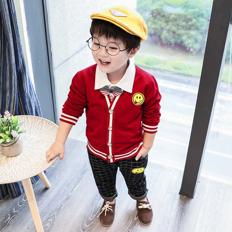 Детская одежда на весну и осень корейский хлопковый свитер в полоску для мальчиков кардиган для мальчиков, комплект из трех предметов