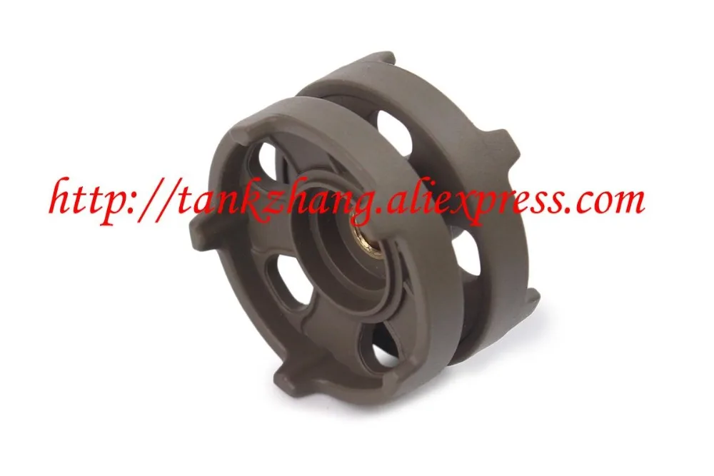 HENGLONG 3938-1 RC tank RUSSIAN T90T-90 116 RC tank spare part no. Plastic induce wheels cover screw HENGLONG 3938-1 RC tank RUSSIAN T90T-90 116 RC tank spare part no. Plastic induce wheels cover screw