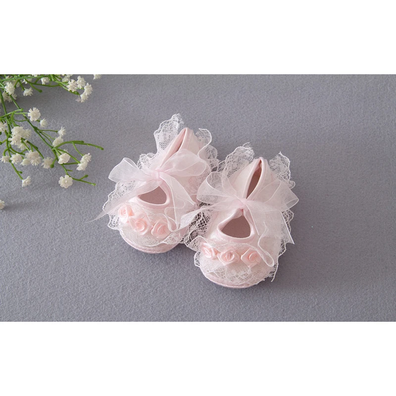 lace baby booties