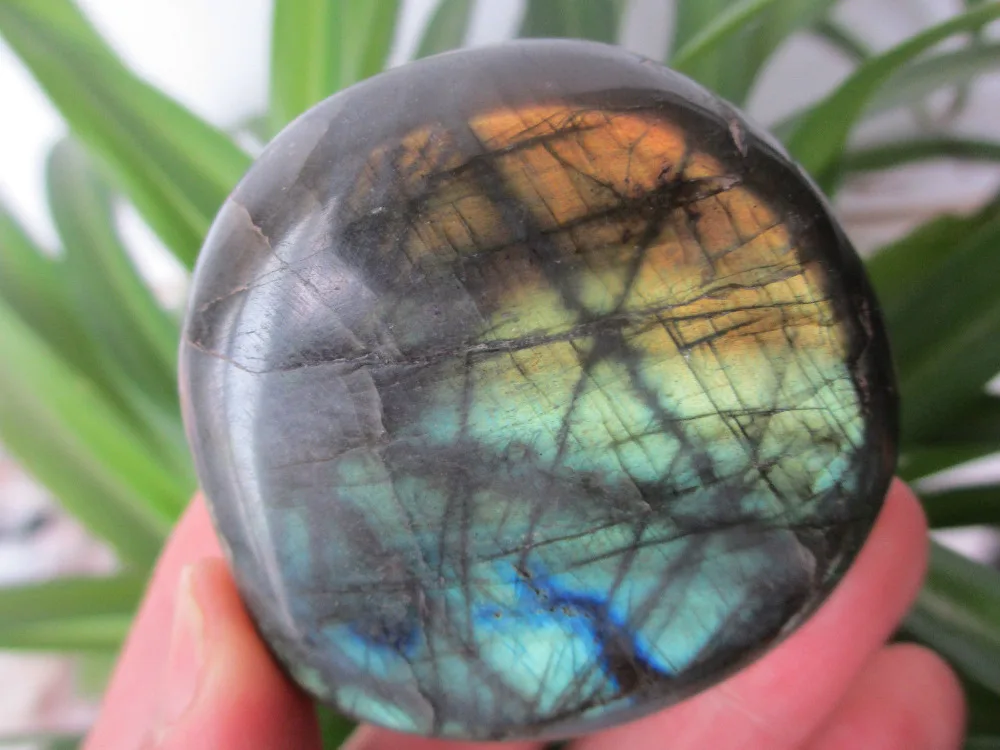 

ddh001434 GREAT SHINGING !!! NATURAL PREETY LABRADORITE CRYSTAL specimen