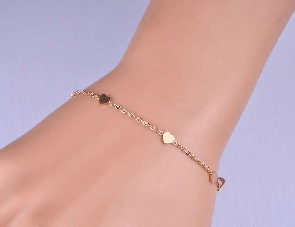 YiKLN простой дизайнерский Шарм Браслет Роза цепочка золотистого цвета цепь мини сердца браслет возлюбленной сладкий стиль подарок для девочек YB18183