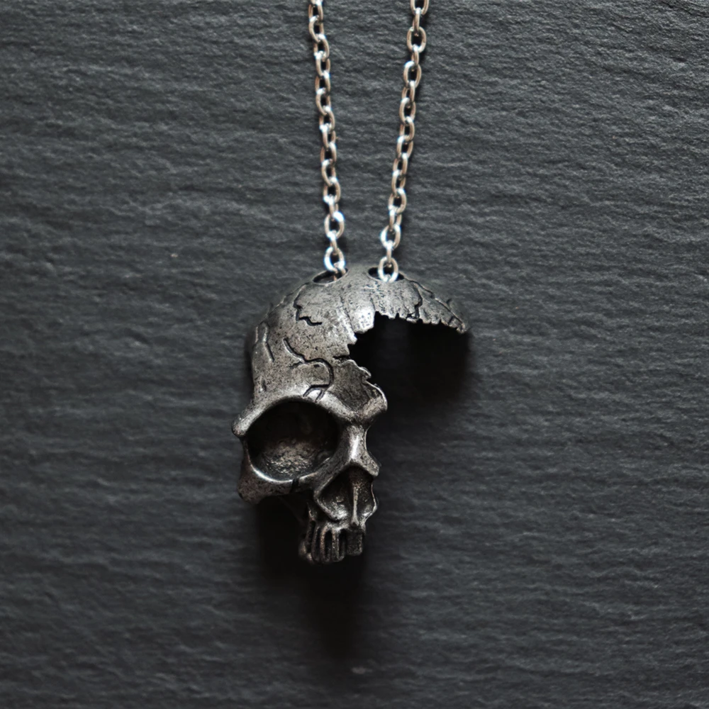 

Cool Men Broken Damaged Half Face Skull Pendant Necklace Biker Rock Punk Jewelry