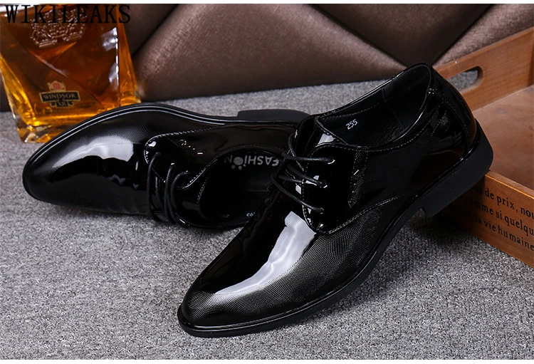 Оксфорды для мужчин лакированная кожа Мужские модельные туфли кожаные Coiffeur мужские итальянские ботинки zapatos hombre vestir zapatilla hombre